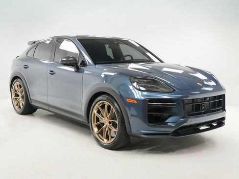 Certified 2026 Porsche Cayenne Turbo GT AWD/4WD image 8