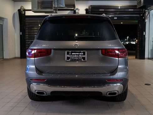Used 2026 Mercedes-Benz GLB 250 4MATIC image 5