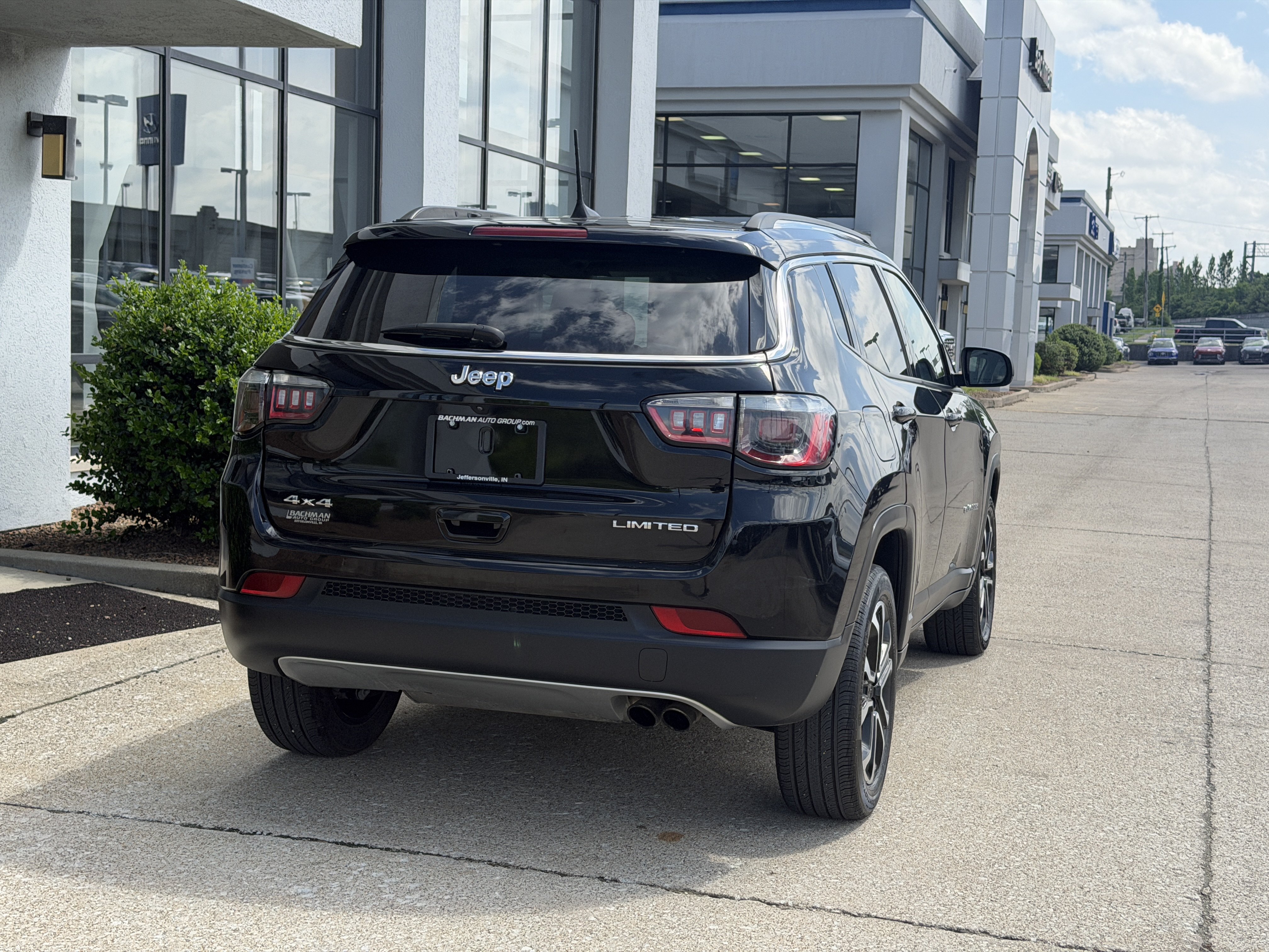Used 2022 Jeep Compass Limited AWD/4WD image 5