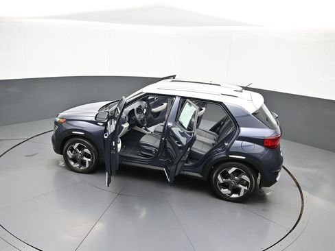 Certified 2023 Hyundai Venue Limited FWD image 43