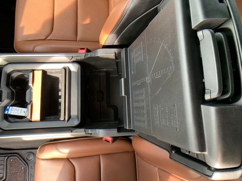 Used 2022 RAM 1500 Limited w/ Body Color Bumper Group image 27