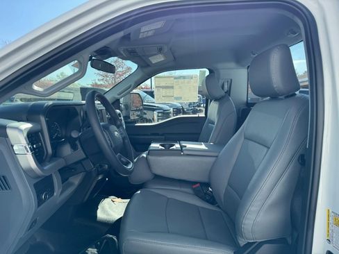 New 2026 Ford F250 XL w/ XL Chrome Package image 12