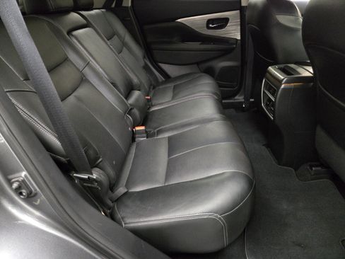 Used 2015 Nissan Murano Platinum w/ Platinum Technology Package FWD image 11