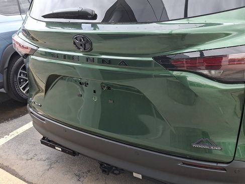 New 2026 Toyota Sienna XLE Woodland Edition AWD/4WD image 5