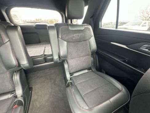 Used 2025 Ford Explorer ST w/ Sun And Sound Package image 14