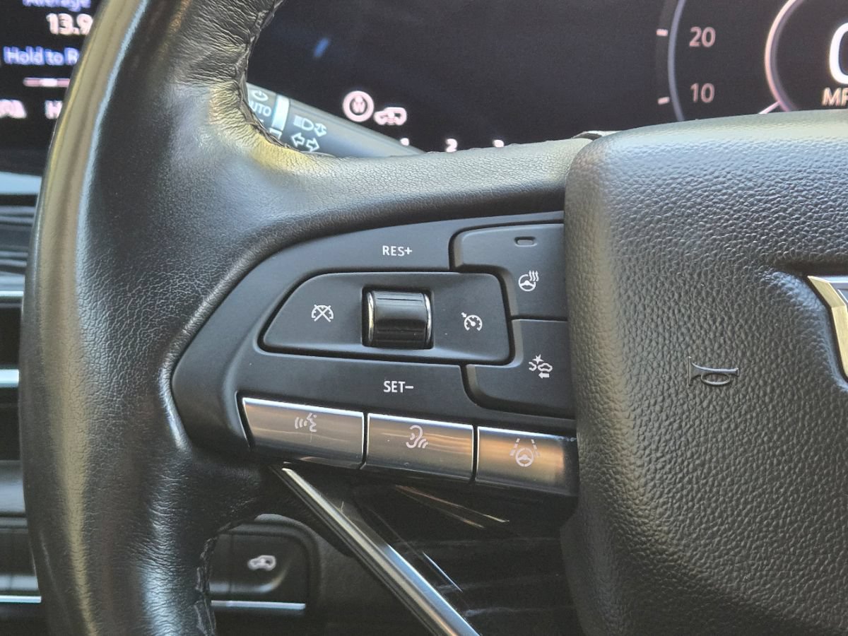 Used 2023 Cadillac Escalade ESV Sport w/ LPO, ONYX Package AWD/4WD image 49