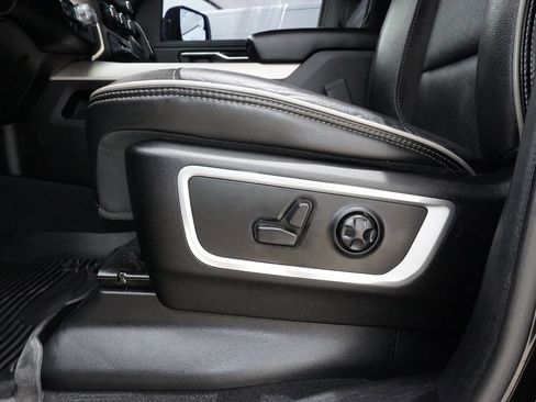 Used 2019 RAM 1500 Laramie w/ Sport Appearance Package AWD/4WD image 29