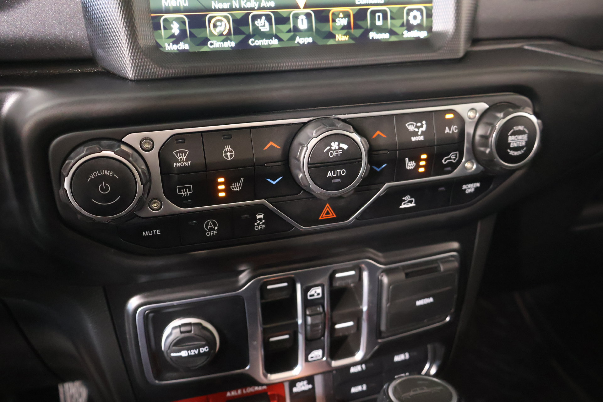 Used 2022 Jeep Gladiator Mojave w/ LED Lighting Group AWD/4WD image 8