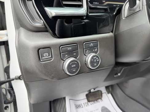 Used 2025 GMC Sierra 1500 Elevation w/ Preferred Package AWD/4WD image 25