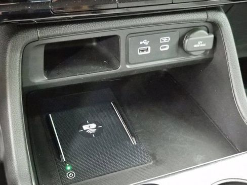 Used 2023 Honda Pilot EX-L image 32