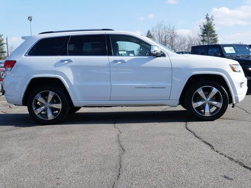 Used 2016 Jeep Grand Cherokee Overland w/ Advanced Technology Group image 7