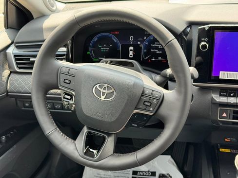 New 2026 Toyota Camry Hybrid AWD/4WD image 8