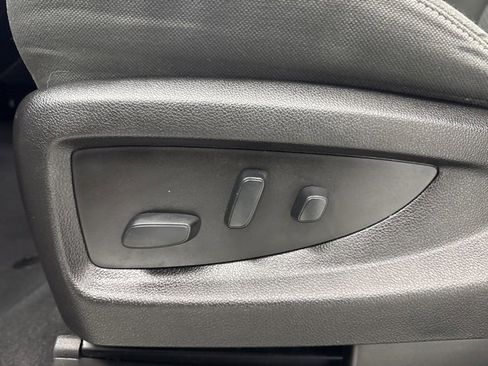 Used 2018 Chevrolet Silverado 1500 LT w/ All Star Edition image 10