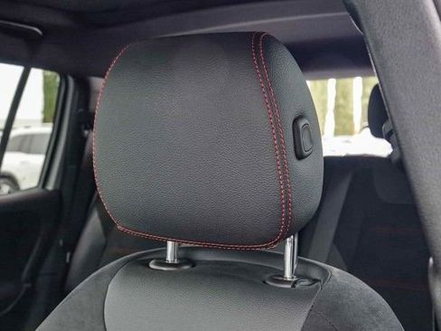 Used 2024 Mercedes-Benz EQB 350 4MATIC SUV image 25