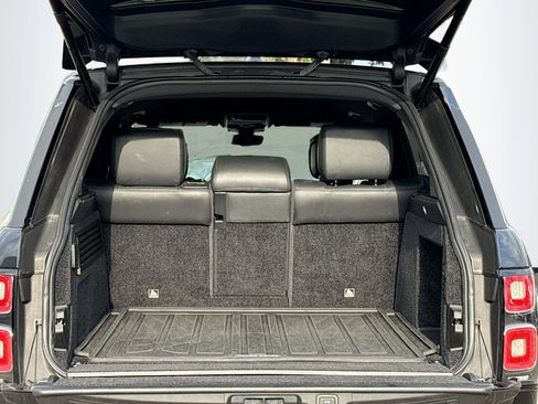 Used 2019 Land Rover Range Rover Long Wheelbase Supercharged image 11