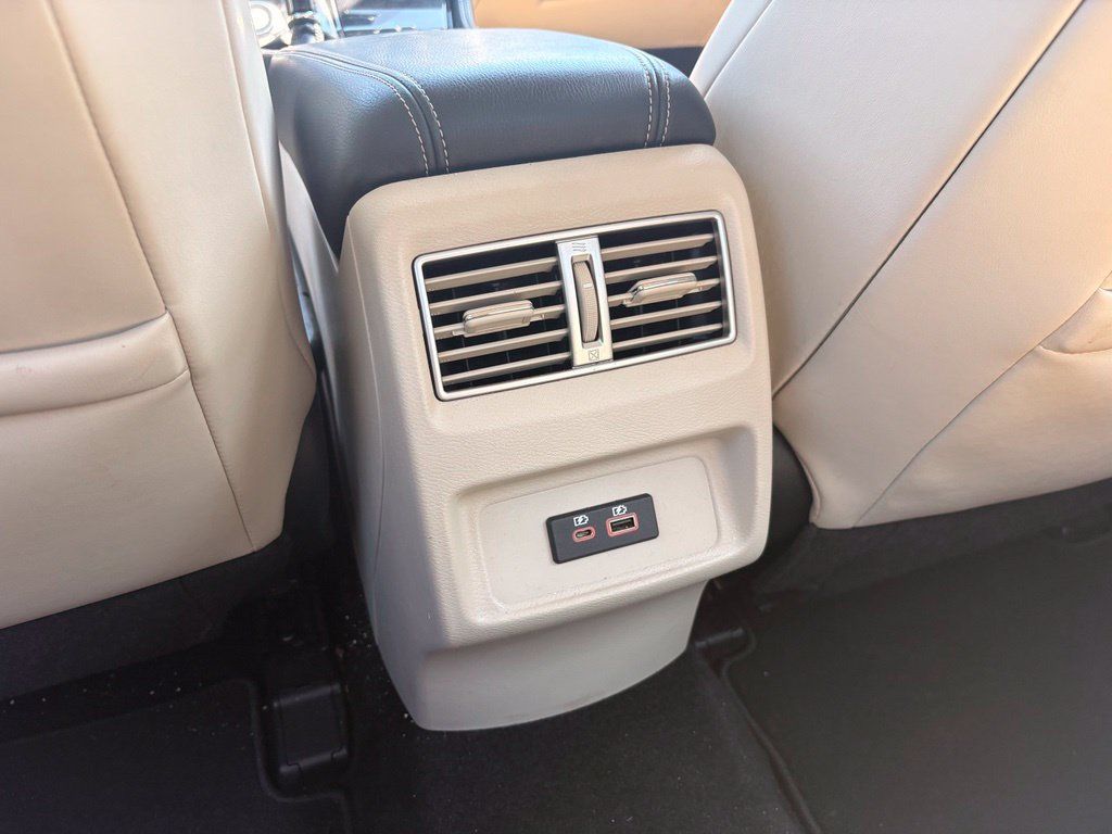 Used 2019 Nissan Maxima Platinum w/ Sport Mat Group FWD image 27