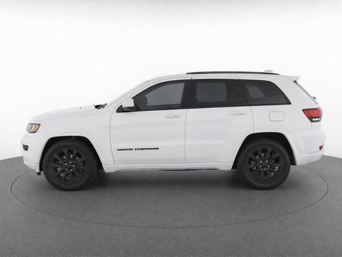 Used 2021 Jeep Grand Cherokee Laredo X RWD image 6