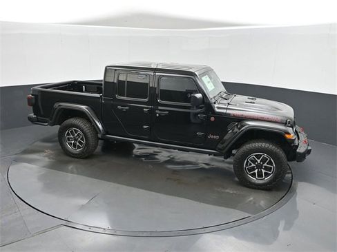 New 2025 Jeep Gladiator Rubicon image 29