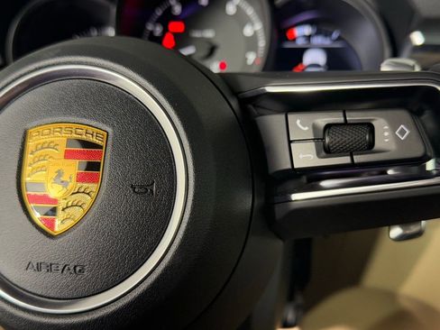 New 2026 Porsche Macan image 38