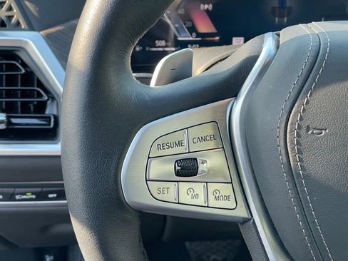 Used 2026 BMW X7 xDrive40i w/ Premium Package image 16