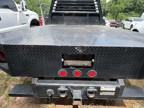 Used 2022 RAM 3500 Tradesman w/ Chrome Appearance Group AWD/4WD image 12
