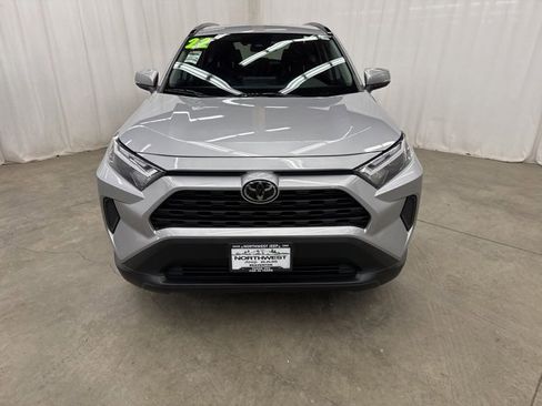 Used 2022 Toyota RAV4 XLE image 2