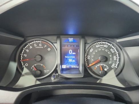 Used 2019 Toyota Tacoma SR w/ SR Convenience Package AWD/4WD image 20