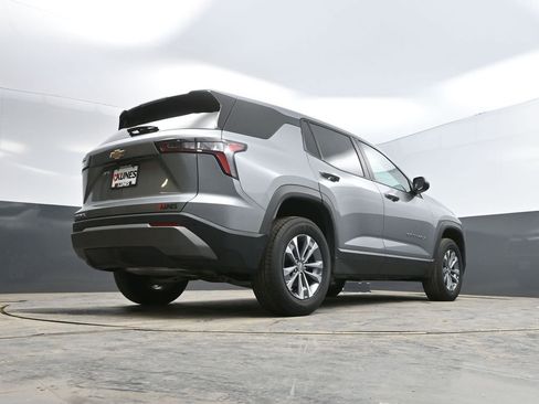 Used 2025 Chevrolet Equinox LT image 37