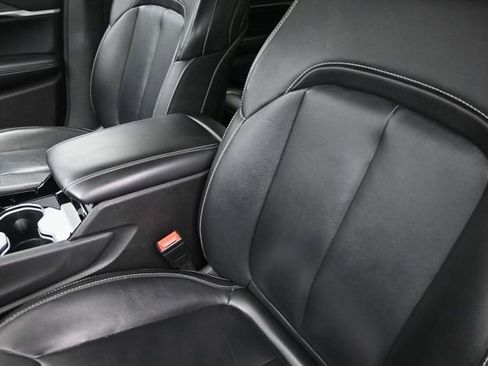 Used 2021 Jeep Grand Cherokee L Limited AWD/4WD image 17