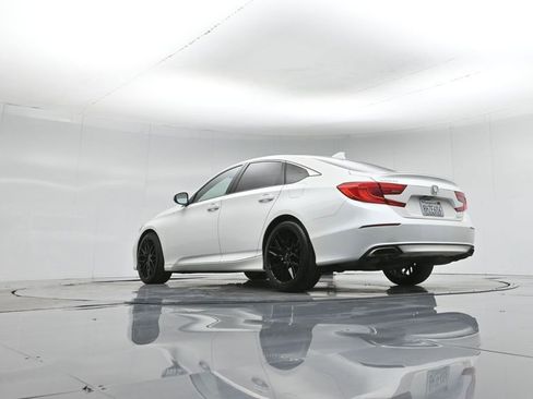 Used 2018 Honda Accord Sport image 49