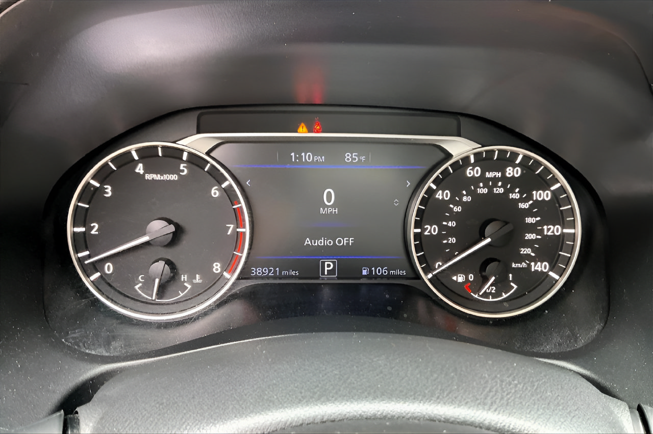 Used 2020 Nissan Altima 2.5 SR FWD image 12