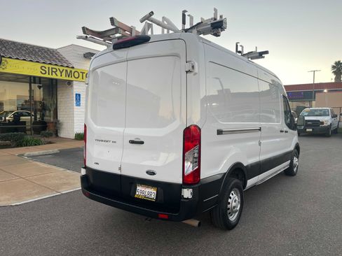 Used 2023 Ford Transit 150 Medium Roof AWD image 3