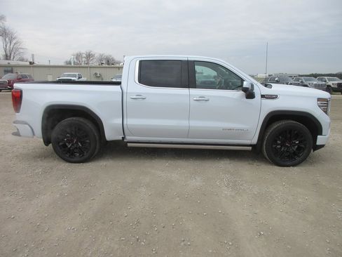 New 2026 GMC Sierra 1500 Denali image 3