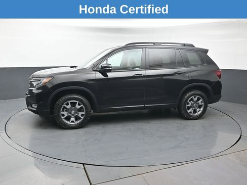Certified 2023 Honda Passport TrailSport image 2