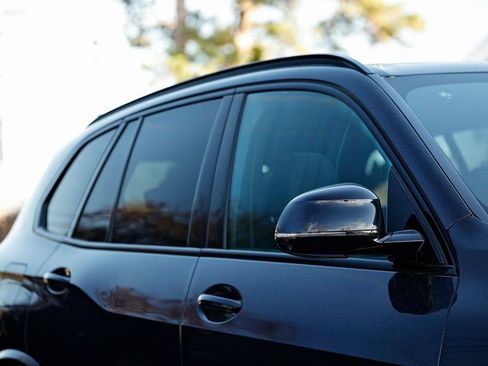 New 2026 BMW X5 sDrive40i w/ M Sport Package image 3