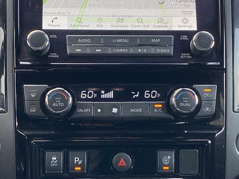 Used 2023 Nissan Titan PRO-4X image 23