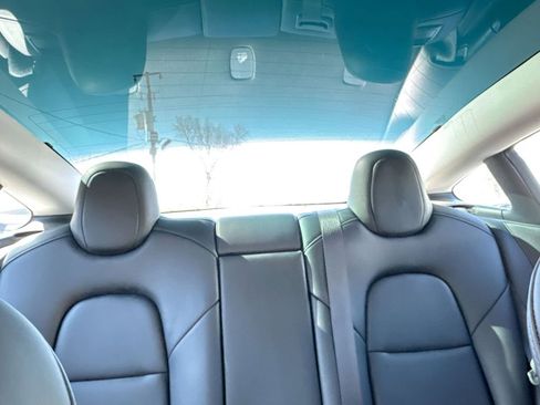 Used 2022 Tesla Model 3 Performance image 31