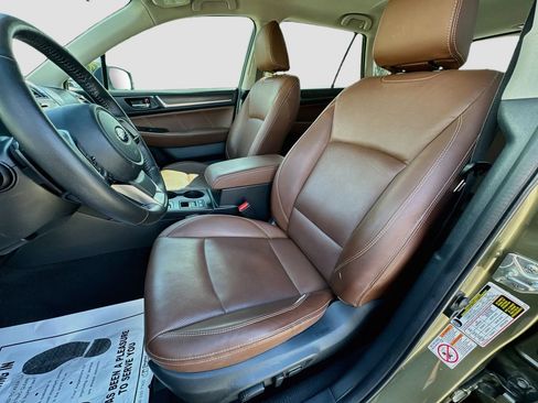 Used 2019 Subaru Outback 2.5i Touring w/ Popular Package #3A AWD/4WD image 25