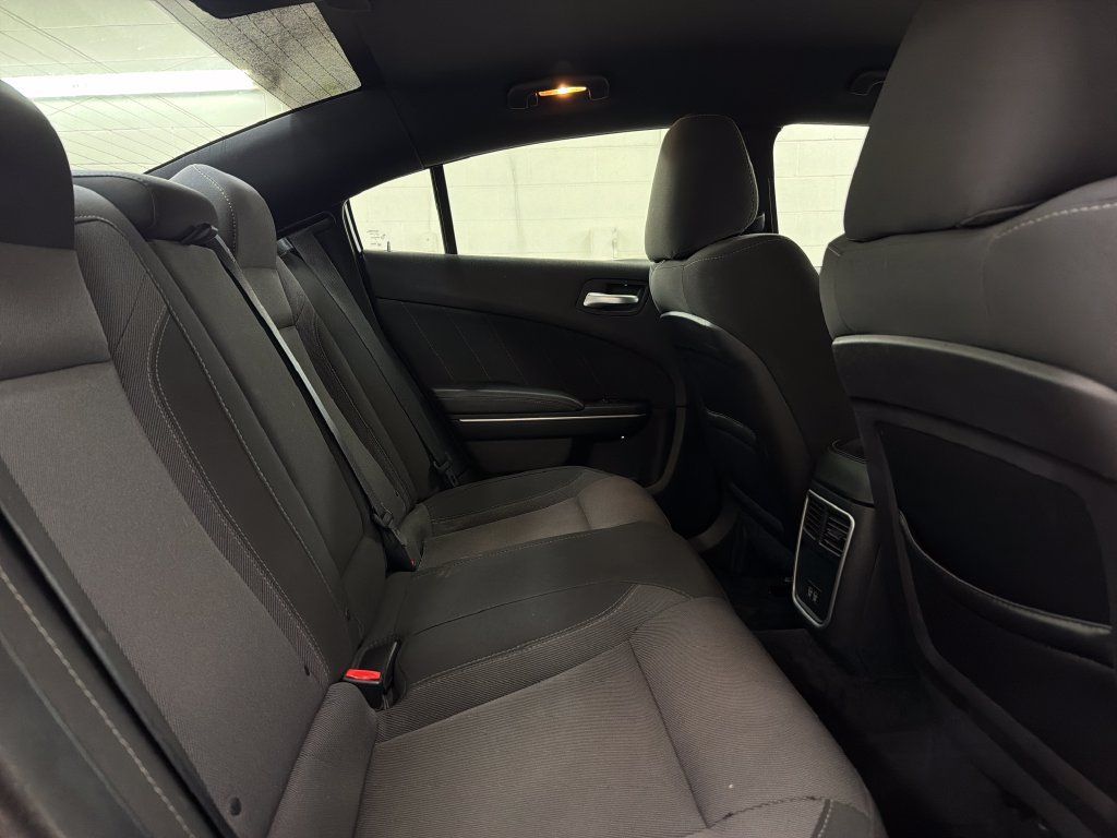 Used 2018 Dodge Charger R/T RWD image 29