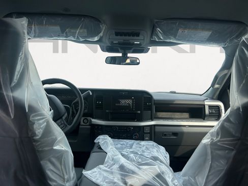 New 2026 Ford F550 4x4 Crew Cab image 2