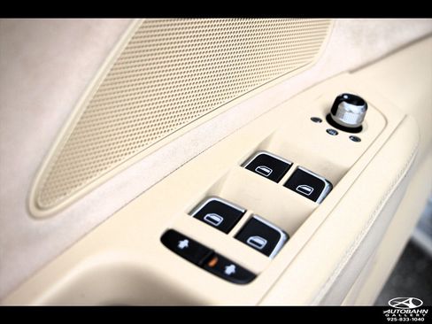 Used 2015 Audi A8 L 3.0T w/ Premium Package image 16