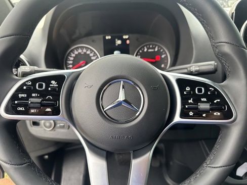 Used 2023 Mercedes-Benz Sprinter 2500 image 7