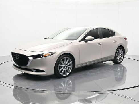 Used 2023 MAZDA MAZDA3 s FWD image 1
