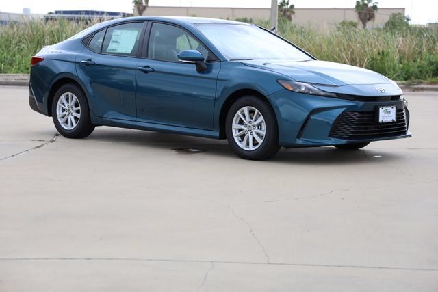 New 2026 Toyota Camry LE w/ Convenience Package FWD image 1