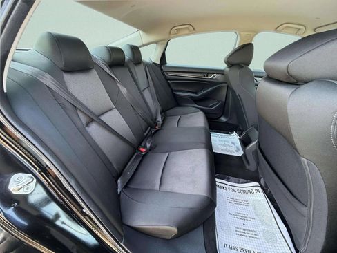 Used 2019 Honda Accord LX image 18