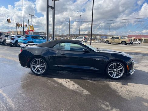 Used 2017 Chevrolet Camaro SS image 6