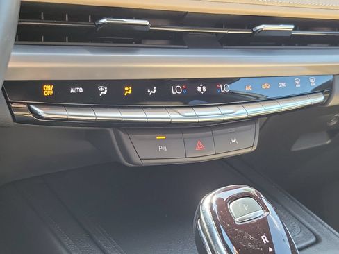 Used 2024 Cadillac XT4 Luxury FWD image 29