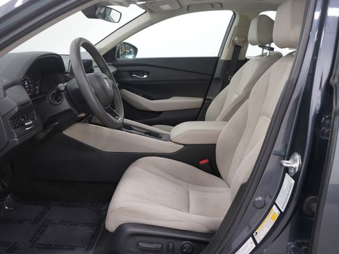 Used 2023 Honda Accord EX image 21