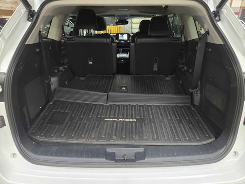 Used 2022 Toyota Highlander Limited AWD/4WD image 13