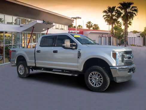Used 2019 Ford F250 XLT w/ FX4 Off-Road Package image 1